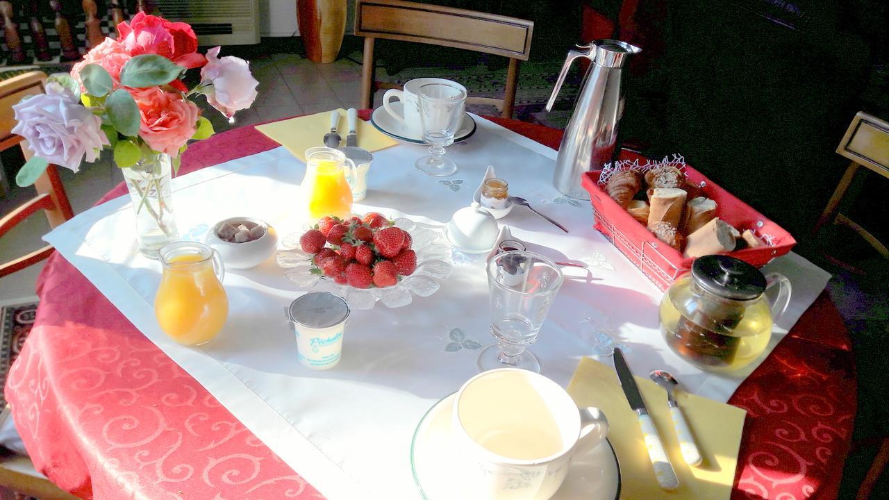 Chambre D'Hotes Dyrslot Saint-Denis-de-Pile Екстериор снимка
